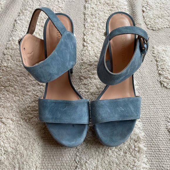 Stuart Weitzman - Pearly Blue Heel - Picture 2 of 6